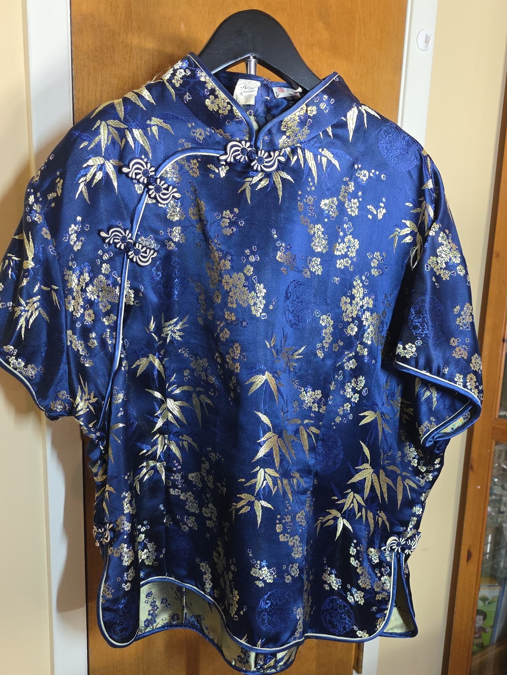 Kim Fashion Blue Floral Satin Chinese Cheongsam Blouse Womens